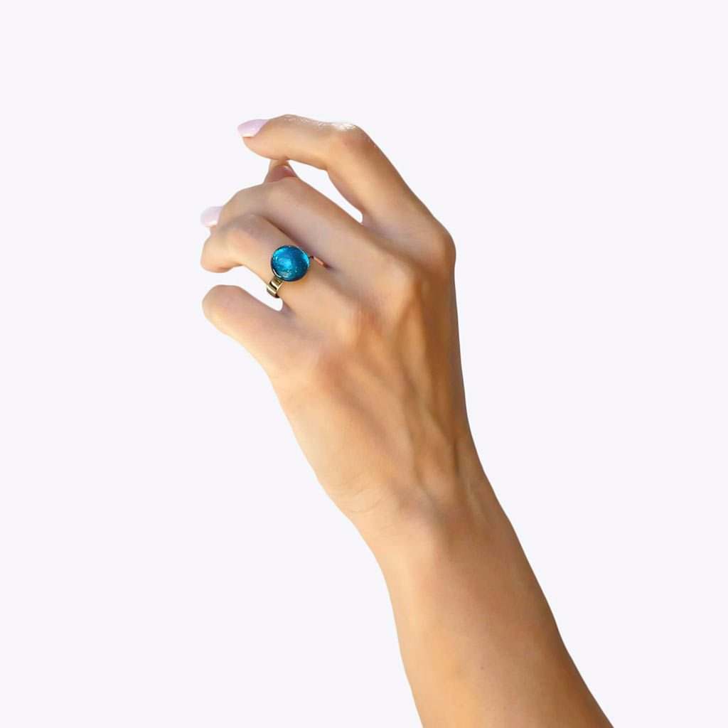 RING TURQUOISE ~ NIGHT BLUE | ECLIPSE | REFLET[proRING TURQUOISE ~ NIGHT BLUEduct_vendor]MicrocosmosPRODUCT INFORMATION 

Exclusive Microcosmoses Glass Reflet™
Base: Stainless Steel 
Bead size: 12~14 mm / 0.47"~0.55"


Free Gift Box 


The  Microcosmoses Reflet  StRINGS GLASS REFLET