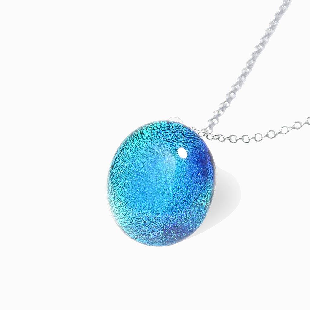 NECKLACE TURQUOISE ~ NIGHT BLUE | ECLIPSE | REFLET[proNECKLACE TURQUOISE ~ NIGHT BLUEduct_vendor]MicrocosmosPRODUCT INFORMATION

Exlusive Microcosmoses Glass Reflet
Bead size: 14 mm / 0.55"

Base chain: Sterling Silver 925 ~ Stainless Steel 
Chain thickness: 1 mm (St.SilveNECKLACE