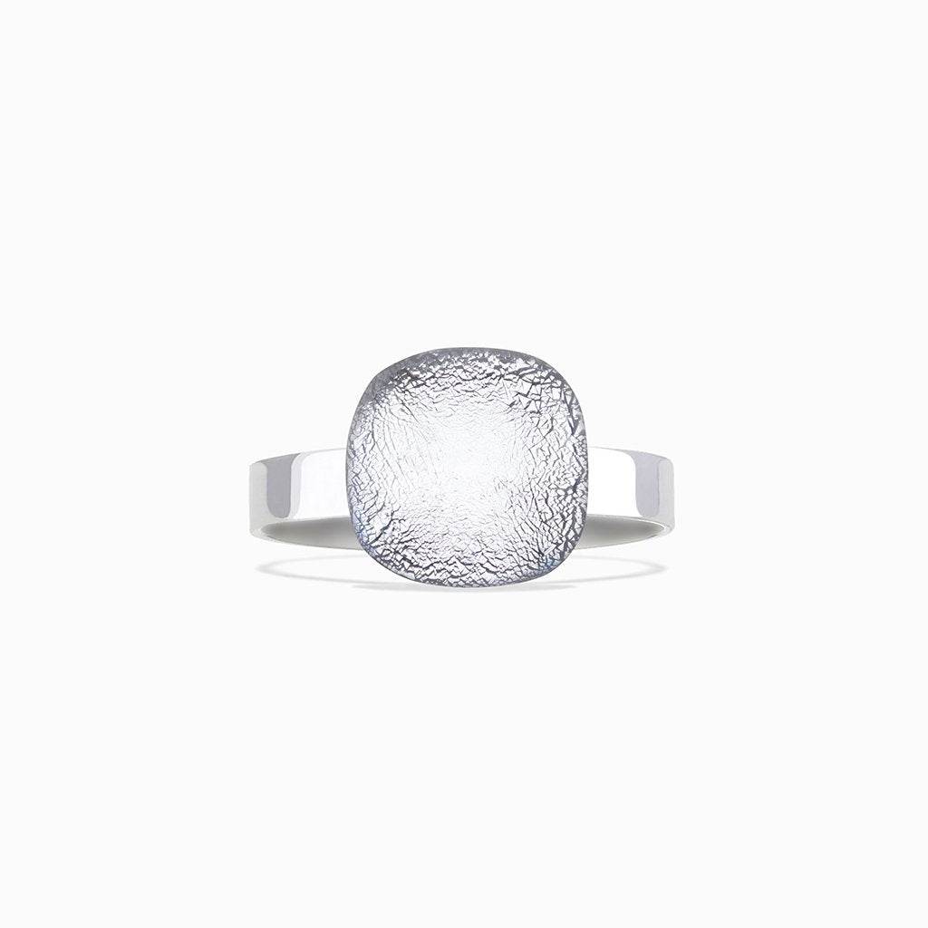 RING SILVER PEARL ~ AQUA | SQUIRCLE | REFLET[proRING SILVER PEARL ~ AQUAduct_vendor]MicrocosmosPRODUCT INFORMATION

Exclusive Microcosmoses Glass Reflet™
Base: Stainless Steel 
Bead size length: 12~14 mm / 0.47"~0.55" |  width: 12~14 mm / 0.47"~0.55"


Free GiRINGS GLASS REFLET