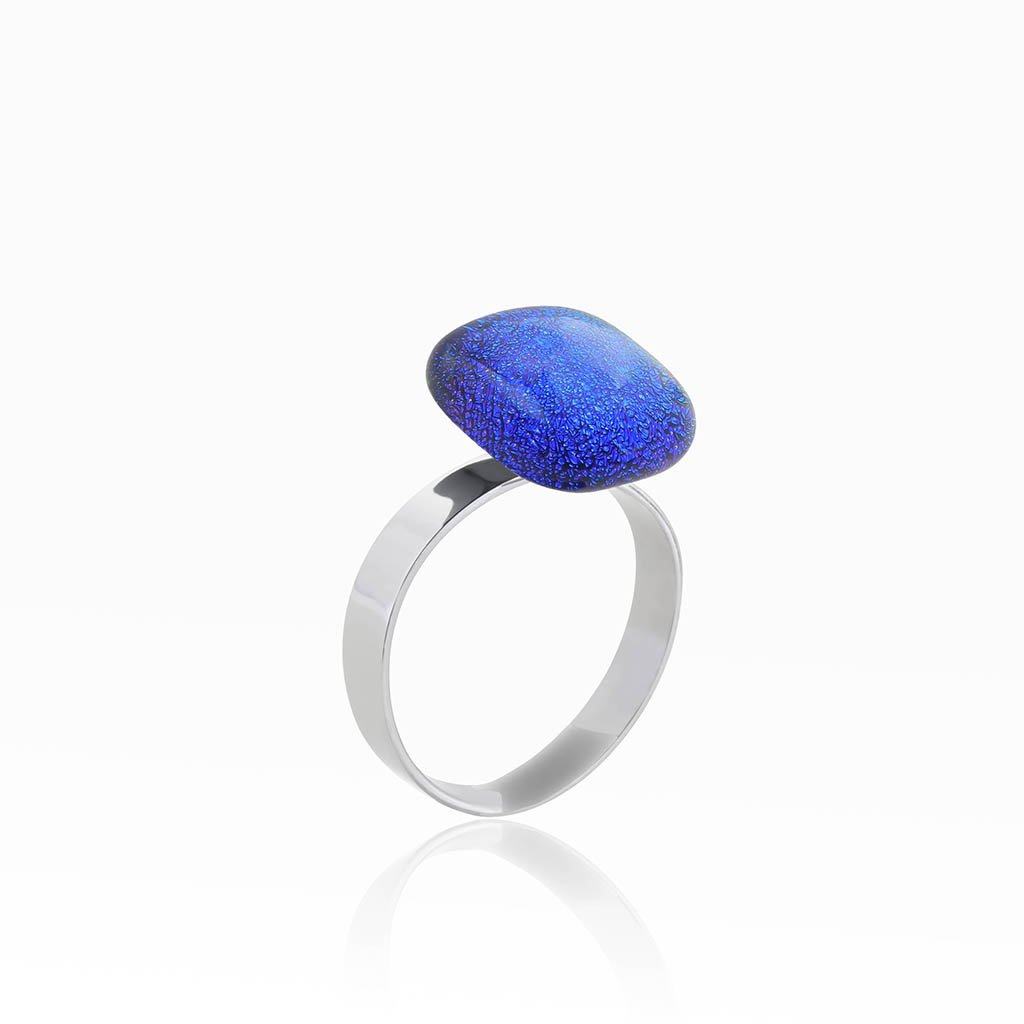 RING VERT DE BLEU ~ TEAL | SQUIRCLE | REFLET[proRING VERT DE BLEU ~ TEALduct_vendor]MicrocosmosPRODUCT INFORMATION

Exclusive Microcosmoses Glass Reflet™
Base: Stainless Steel 
Bead size length: 12~14 mm / 0.47"~0.55" |  width: 12~14 mm / 0.47"~0.55"


Free GiRINGS GLASS REFLET