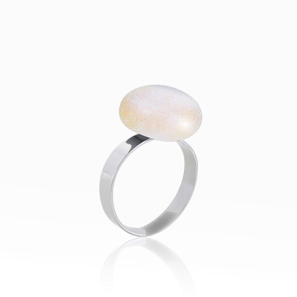 RING IRIDESCENT WHITE | ECLIPSE | REFLET[proRING IRIDESCENT WHITEduct_vendor]MicrocosmosPRODUCT INFORMATION 

Exclusive Microcosmoses Glass Reflet™
Base: Stainless Steel 
Bead size: 12~14 mm / 0.47"~0.55"


Free Gift Box 


The  Microcosmoses Reflet SteRINGS GLASS REFLET